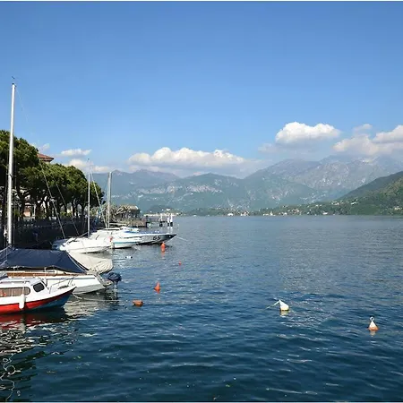 Hotel Caroline Comfortable Cremia